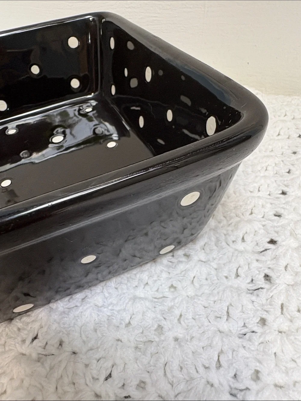 Temp-Tations Presentable Ovenware by Tara Black Polka Dot Ceramic Baking Dish !